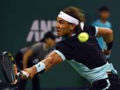 Nadal levanta un 1-6 y 3-5 ante Lukas Rosol en primera ronda