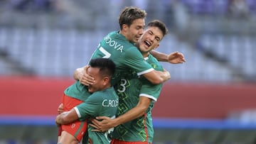  Francisco Sebastian Cordova celebrates his goal 2-0 with Carlos Rodriguez and Cesar Montes of Mexico during the game Mexico vs France, corresponding to the first round of Group A of Soccer at the Tokyo 2020 Olympic Games, at Tokyo Stadium, on July 22, 2021.
 
 &lt;br&gt;&lt;br&gt;
 
 Francisco Sebastian Cordova celebra su gol 2-0 con Carlos Rodriguez y Cesar Montes de Mexico durante el partido Mexico vs Francia, Correspondiente al la primera ronda del Grupo A del Futbol en los Juegos Olimpicos de Tokio 2020, en el Estadio de Tokyo, el 22 de Julio de 2021.