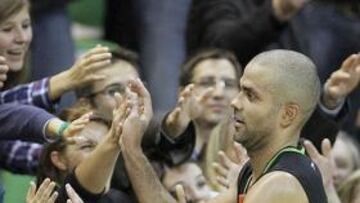 <b>ESPECTÁCULO. </b>Tony Parker seguirá dando alegrías a la afición del Villeurbanne al menos otro mes.