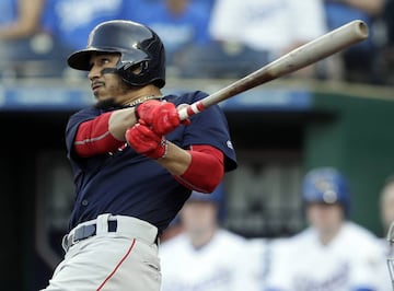 Probablemente uno de los jugadores más poderosos del roster de la Americana es el jardinero de los Red Sox. Betts tiene un promedio de .343 y ya cuenta con tres llamados al All-Star; todos como titular.