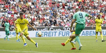 Benzema empató el partido. 1-1.