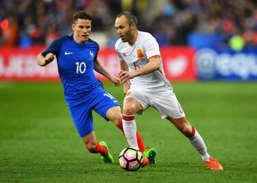 Las notas de España: Deulofeu irrumpe como un trueno