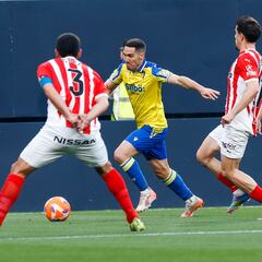 El futuro incierto de algunos jugadores del Cádiz
