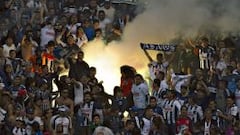 La quema de butacas en el Estadio Cuauhtémoc.