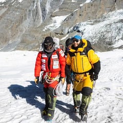 Txikon regresa al Base tras graves problemas en el Campo 3