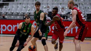05/12/20 partido baloncesto ACB
Joventut vs Zaragoza
RIBAS-TOMIC-DYLAN ENNIS-TRYGGVI HLINASON