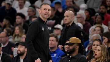 Follow all the action live from Pechanga Arena, San Diego, on Saturday, October 4, 2025, with tip-off at 9:00 p.m. ET.