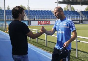 Raul de visita en la ciudad deportiva de Valdebebas. zinedine Zidane.