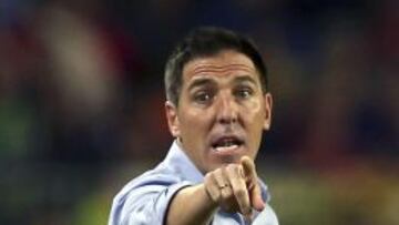 El entrenador del Celta de Vigo, Eduardo Berizzo, durante el partido frente al FC Barcelona de la décima jornada de Liga en Primera División que se disputa esta noche en el Camp Nou, en Barcelona.