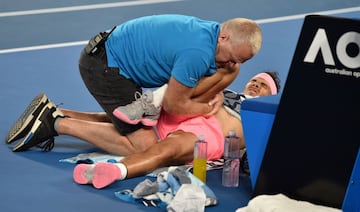 Así luchó Nadal lesionado contra Cilic en Australia