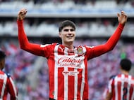 Armando Gonzalez celebrates his goal 1-0 of Guadalajara during the 1st round match between Guadalajara and Pachuca as part of the Liga BBVA MX, Torneo Clausura 2026 at Akron Stadium, on January 10, 2026 in Guadalajara, Jalisco, Mexico.