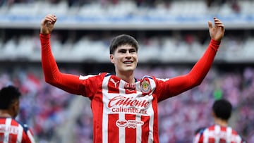 Armando Gonzalez celebrates his goal 1-0 of Guadalajara during the 1st round match between Guadalajara and Pachuca as part of the Liga BBVA MX, Torneo Clausura 2026 at Akron Stadium, on January 10, 2026 in Guadalajara, Jalisco, Mexico.