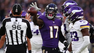 Ante las bajas en el cuerpo de running backs de los Buccaneers, Le'Veon Bell, quien jugó para los Ravens en 2021, se une a los campeones de la NFL.