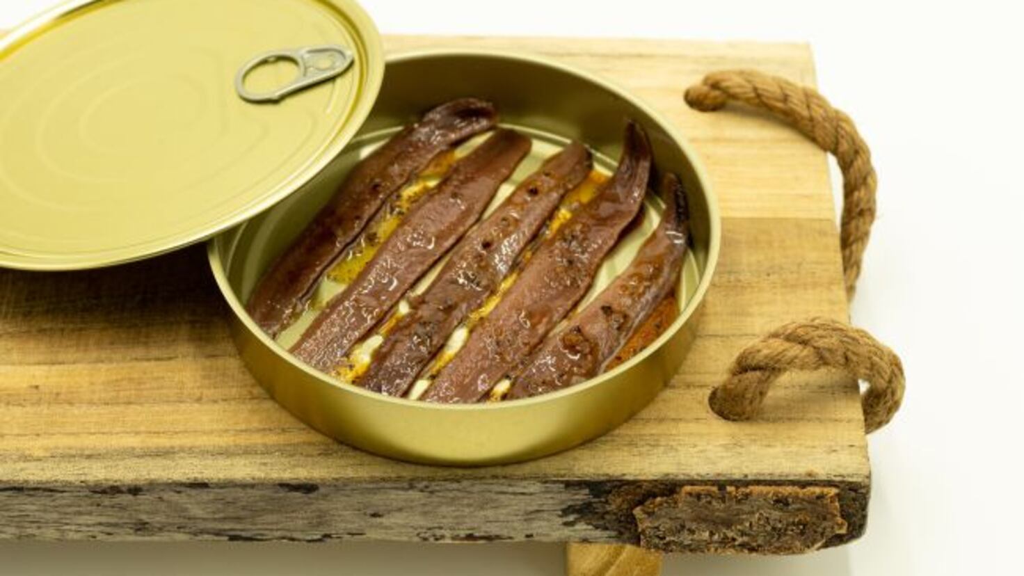 ¡Alerta en la Mesa! 4 Pescados Populares en España que Podrían Estar Afectando Tu Salud