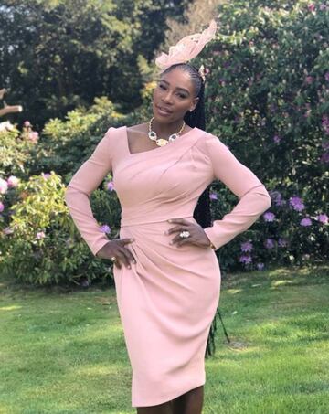 Serena Williams, con el Versace en la boda real inglesa.