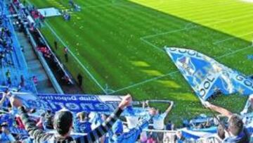 <b>AMBIENTAZO. </b>Casi 20.000 espectadores vivieron la gran fiesta del Heliodoro el domingo pasado durante el partido contra el Eibar.