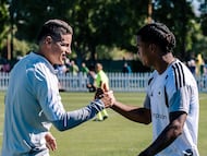 Junior le responde a James