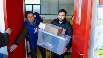 ¿Cuánto cobra un vocal de mesa en las Elecciones Presidenciales de Chile 2025 y cuál es el monto de la multa si no se presenta?