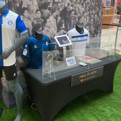 Exposición de objetos históricos para conmemorar el centenerio del Alavés