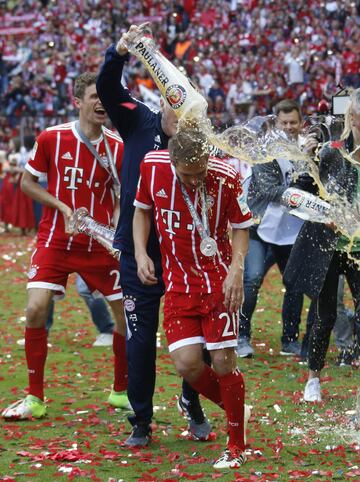 El Bayern Múnich celebró la conquista de su 27º título de la Bundesliga.