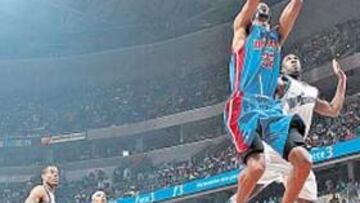 <b>RÉCORD. </b>Richard Hamilton lideró la victoria 50 de los Pistons.