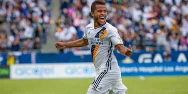 Gio dos Santos, cierra el top cinco, al ganar 6,000,000 millones de dólares con LA Galaxy.