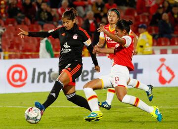 Partidazo en El Campín entre Santa Fe y América de Cali, por las semifinales del fútbol femenino.