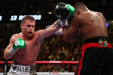 Canelo muestra su respeto a Jon Ryder: “El boxeo es muy traicionero”