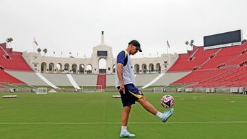 13/06/25 ATLETICO DE MADRID ENTRENAMIENTO EN MEMORIAL STADIUM DE LOS ANGELES
DIEGO SIMEONE
PUBLICADA 14/06/25 NA MA11 2COL
