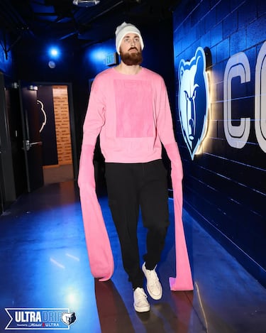 El disfraz de Wemby, entre los más terroríficos de la noche de Halloween en la NBA