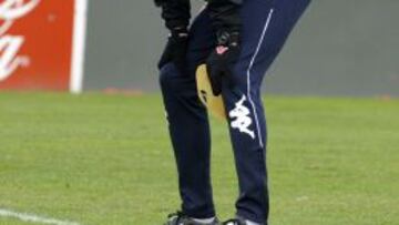 Abelardo: "Nos falta veteranía para saber parar los partidos"