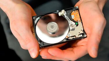 Estaba en la cárcel y quería recuperar sus bitcoins por valor de 345 millones de dólares, pero las autoridades lo hunden