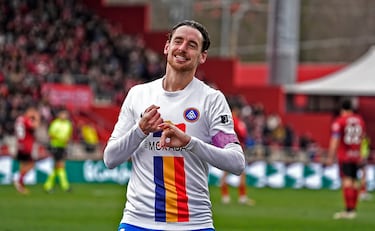 Tampoco había marcado aún Sergio Molina en lo que va de curso; y ante el Mirandés se desquitó con un buen tanto de falta. Disparo lejano y tenso que botó justo antes de entrar en la portería.