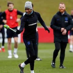 Inglaterra, sin Kane, contra la nueva Holanda de Koeman