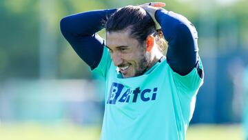 Pacha Espino, durante un entrenamiento con el Cádiz.