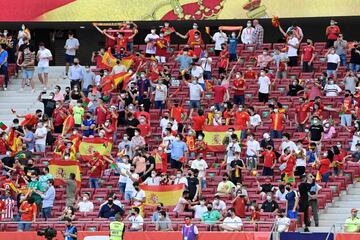 Aficionados en el estadio Wanda Metropolitano.