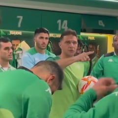 Con Pellegrini presente: la notable arenga en el camarín de Betis