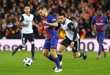 Jordi Alba y Coquelin.