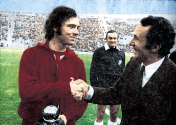 
Kaiser Beckenbauer was the leader of Bayern's defense.