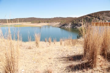 Vista general del Pantano de Aznalcllar, a 29 de agosto de 2023 en la provincia de Sevilla (Andaluca, Espa?a). El embalse se encuentra en el ro Agrio dentro de la demarcacin hidrogrfica del Guadalquivir.