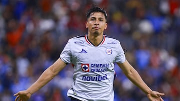 Mier hunde a Cruz Azul, pero Sepúlveda le rescata