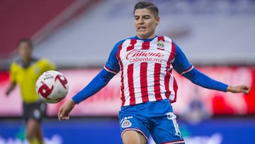 Ronaldo Cisneros es uno de los contagiados de COVID-19 en Chivas