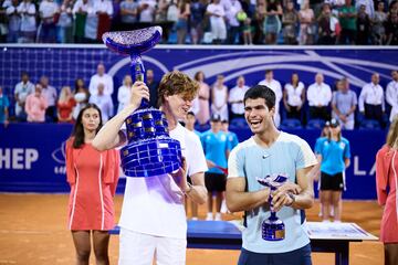 Sinner y Alcaraz, con los trofeos de Umag.