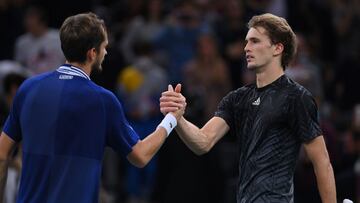 PARIS, FRANCE - NOVEMBER 06: Daniil Medvedev of Russia shakes hands at the net after winning his singles semi final match against Alexander Zverev of Germany during Day Six of the Rolex Paris Masters at AccorHotels Arena on November 06, 2021 in Paris, France. (Photo by Justin Setterfield/Getty Images)