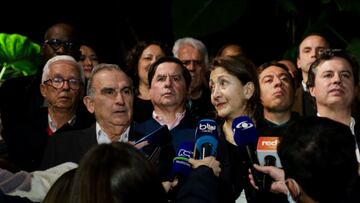 Humberto de la Calle pasa por un época electoral complicado puesto que se niega a apoyar a Ingrid Betancourt a pesar de que su curul la ganó con el aval del partido de la candidata.