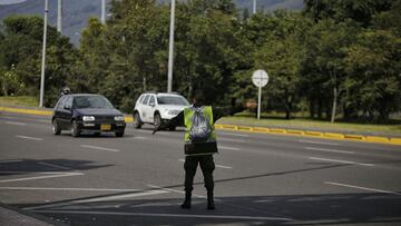 Pico y placa en Bogot&aacute; y Medell&iacute;n hoy, 2 de diciembre: restricci&oacute;n, horarios y excepciones