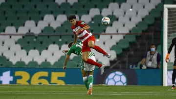 Jes&uacute;s Vallejo contra el Betis.