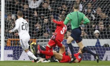 04/02/15 PARTIDO PRIMERA DIVISION
ATRADASO DE LA JORNADA 16
REAL MADRID - SEVILLA
SEGUNDO GOL JESE 2-0