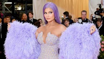 Todo está listo para celebrar la Met Gala 2021, uno de los eventos más grandes de la moda. Sin embargo, Kylie Jenner confirmó que no asistirá. Aquí las razones.
