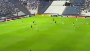 Rodríguez adelantó al conjunto uruguayo después de aprovechar una serie de errores del conjunto local. El equipo de Bengoechea no se lo podía creer.